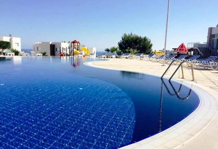 The Seaterra Reserve Penthouse With Mountains&Seaviews And Rooftop Terrace Akanthou Exteriör bild